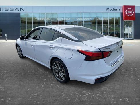 Used 2023 Nissan Altima 2.0 SR FWD image 6