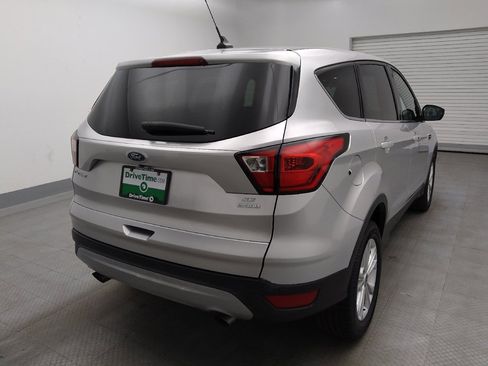 Used 2019 Ford Escape SE FWD image 7