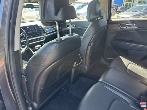 Used 2023 Kia Sportage EX FWD image 24