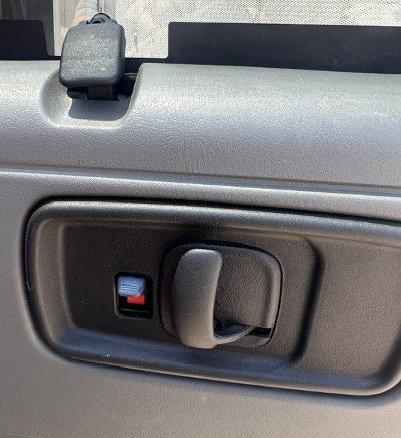 Used 2006 GMC Savana 2500 Passenger RWD image 29
