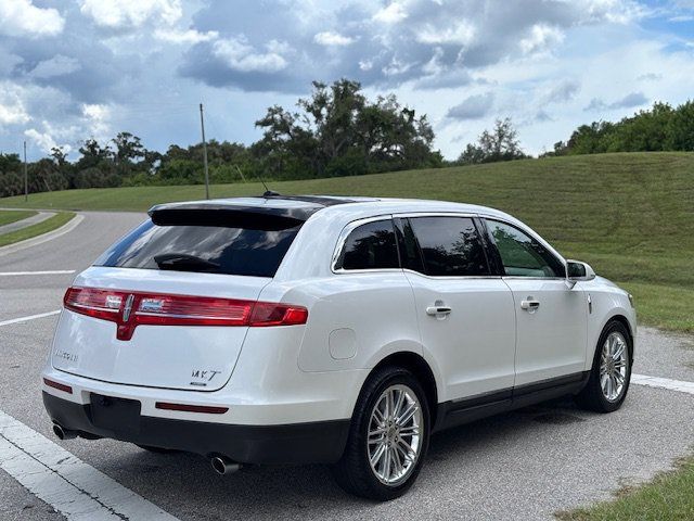 Used 2013 Lincoln MKT AWD image 6