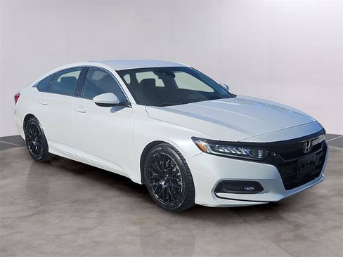 Used 2020 Honda Accord Sport image 3