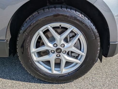 Certified 2024 Ford Edge SEL w/ Convenience Package AWD/4WD image 11