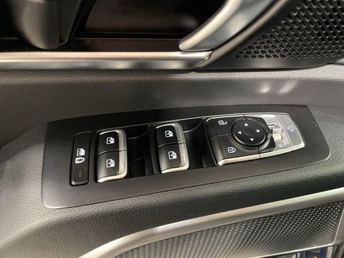 Used 2024 Kia Telluride EX w/ EX Captain's Chair Package image 25