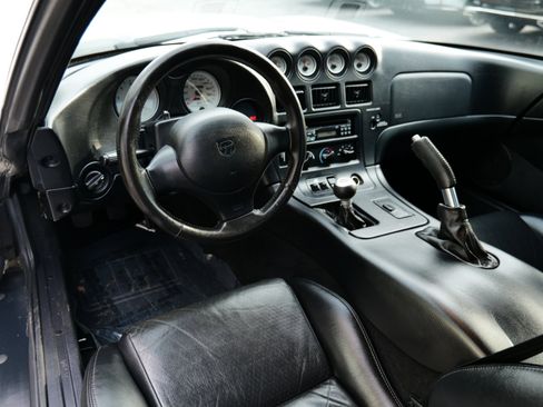 Used 1999 Dodge Viper GTS image 14