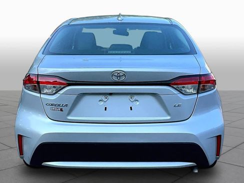 Certified 2022 Toyota Corolla LE FWD image 5