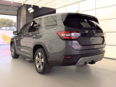 Used 2023 Honda Pilot EX-L image 4