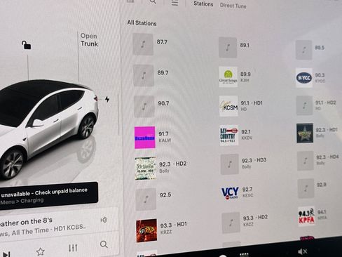 Used 2023 Tesla Model Y Long Range image 22