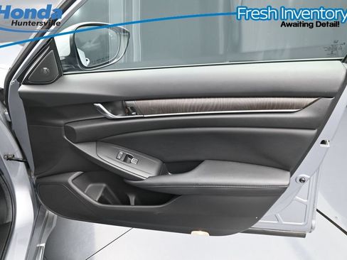 Used 2021 Honda Accord EX-L image 14