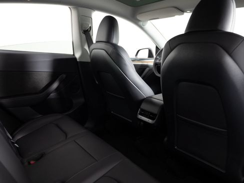 Used 2023 Tesla Model Y Performance AWD/4WD image 23