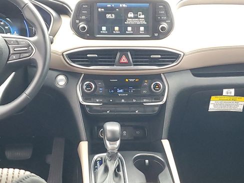 Used 2019 Hyundai Santa Fe SEL FWD image 15