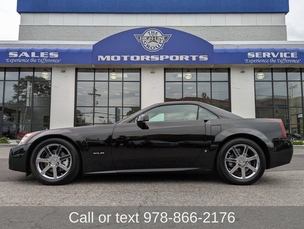 Used 2006 Cadillac XLR RWD image 1