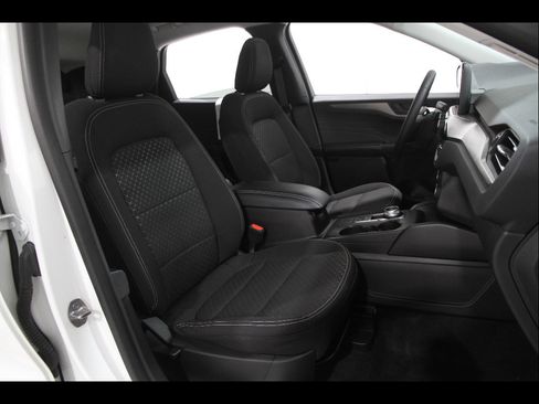 Used 2023 Ford Escape Active AWD/4WD image 17