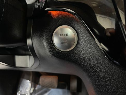 Used 2017 Mercedes-Benz GLS 550 4MATIC image 22