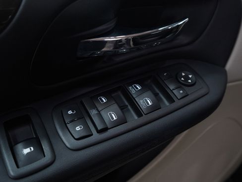 Used 2015 Dodge Grand Caravan SE w/ Quick Order Package 29E SE image 20