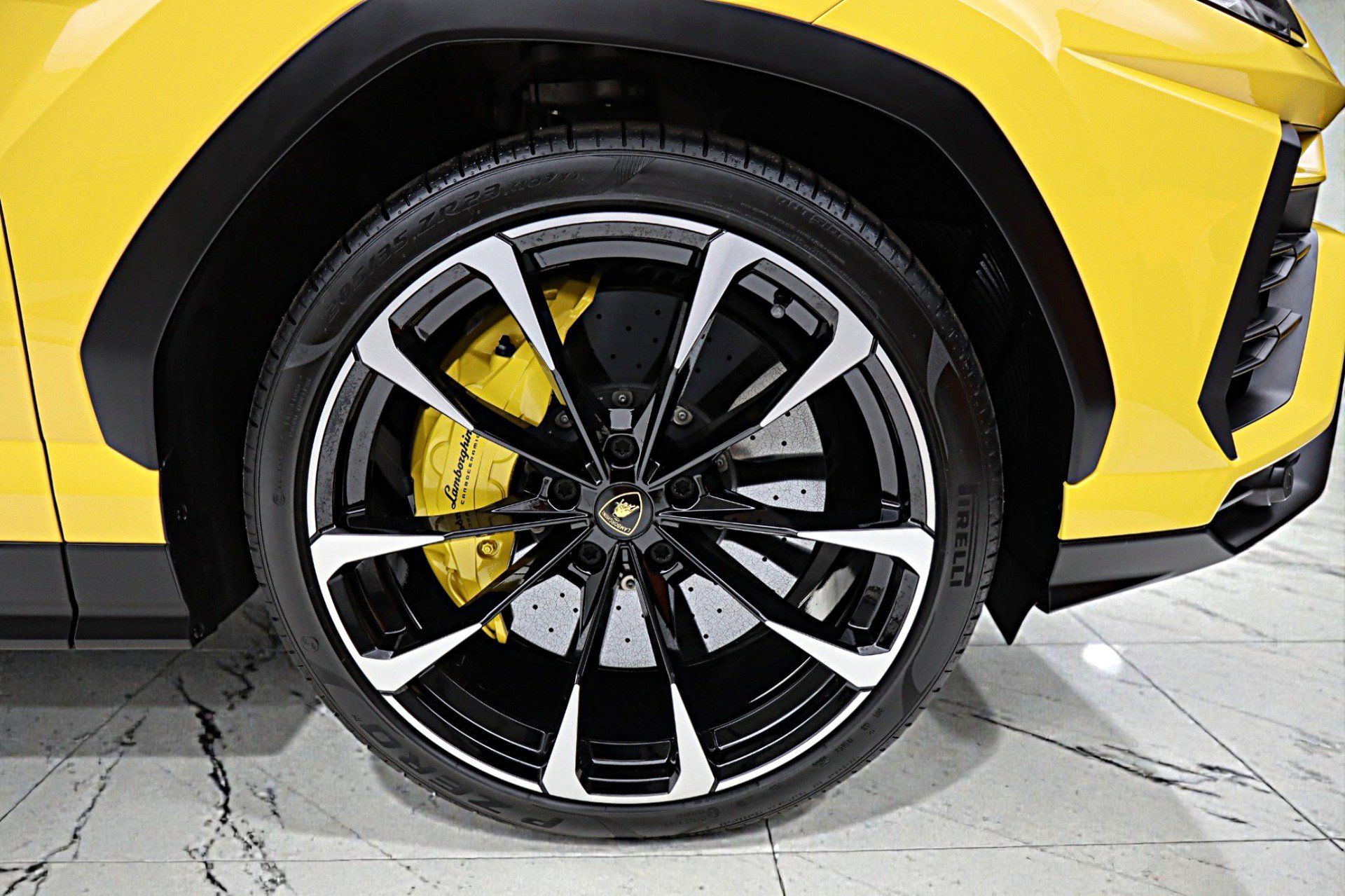 Used 2022 Lamborghini Urus AWD/4WD image 55