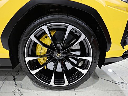 Used 2022 Lamborghini Urus /SELEZIONE PRE-OWNED CERTIFIED image 55