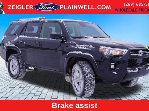 Used 2024 Toyota 4Runner SR5 image 4