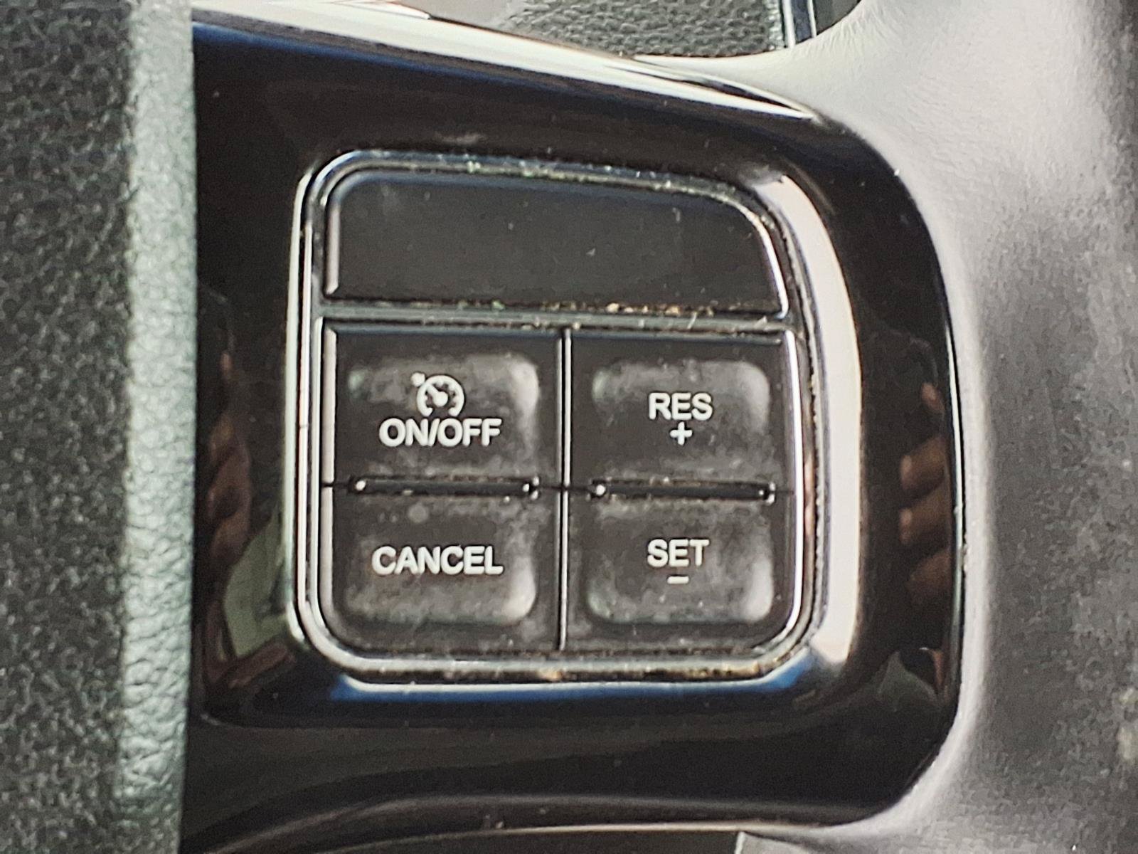 Used 2017 Dodge Grand Caravan SXT FWD image 17