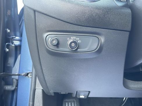 Certified 2024 Chevrolet Equinox LT w/ LPO, Floor Liner Package FWD image 17