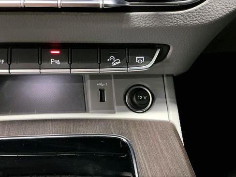 Used 2021 Audi Q5 Premium Plus w/ Premium Plus Package image 34