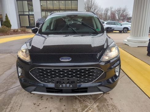 Used 2021 Ford Escape SEL image 3