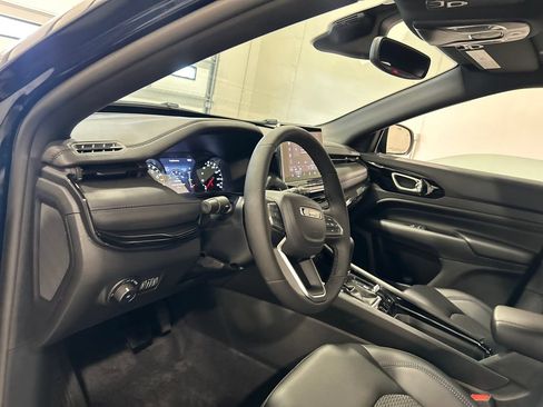 New 2026 Jeep Compass Latitude AWD/4WD image 17