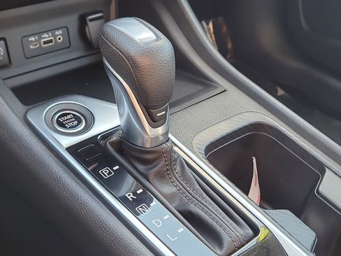 Used 2024 Nissan Sentra SV image 25