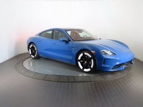 Used 2026 Porsche Taycan AWD/4WD image 9