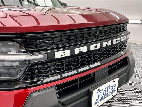 Used 2025 Ford Bronco Sport Outer Banks w/ Outer Banks Tech Package+ image 28