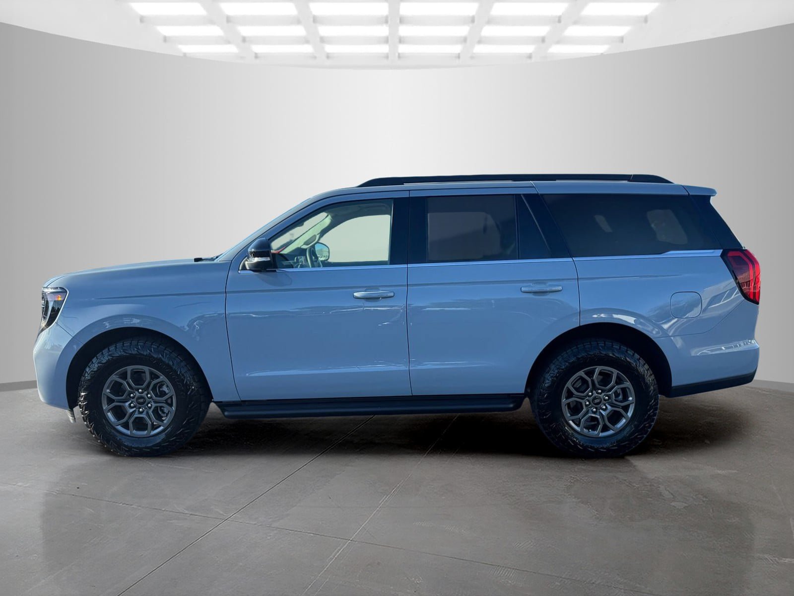 Used 2026 Ford Expedition Active AWD/4WD image 6