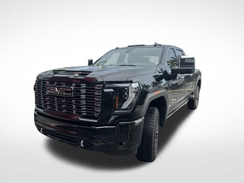 Used 2025 GMC Sierra 2500 Denali Ultimate AWD/4WD image 3