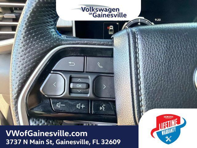 Used 2024 Toyota Tundra Platinum AWD/4WD image 28