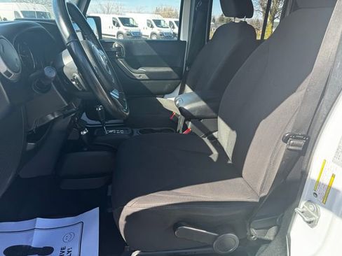 Certified 2018 Jeep Wrangler Unlimited Sport image 21