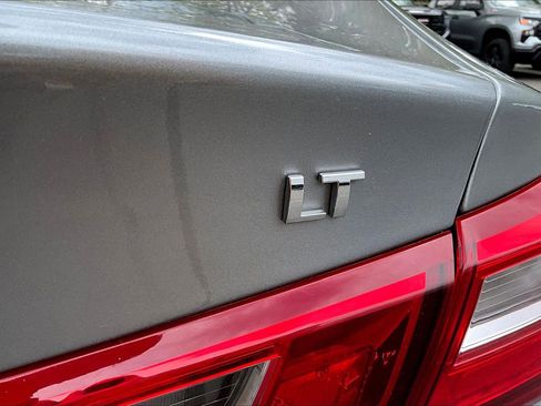 Used 2023 Chevrolet Malibu LT FWD image 15