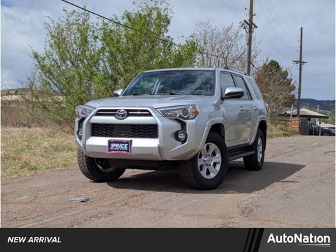 Used 2022 Toyota 4Runner SR5 image 1