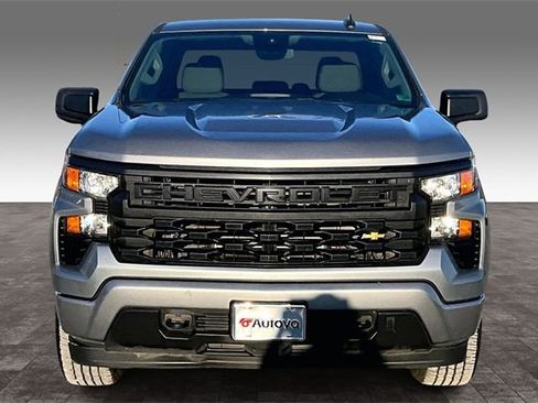 Used 2023 Chevrolet Silverado 1500 Custom image 2
