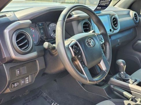 Used 2023 Toyota Tacoma TRD Sport AWD/4WD image 8