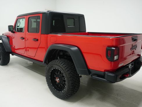 Used 2020 Jeep Gladiator Rubicon AWD/4WD image 5