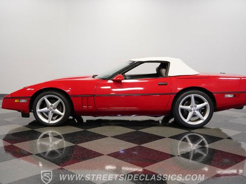 Used 1989 Chevrolet Corvette Convertible image 2