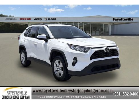 Used 2021 Toyota RAV4 XLE AWD/4WD image 1