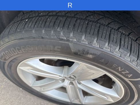 Used 2019 Audi Q8 Premium w/ Convenience Package AWD/4WD image 2