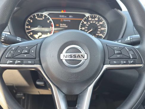 Used 2021 Nissan Altima 2.5 SV FWD image 32