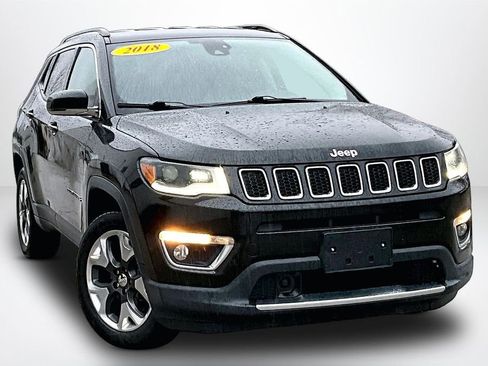 Used 2018 Jeep Compass Limited w/ Navigation Group image 3