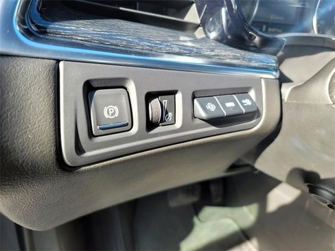 Used 2020 Cadillac XT5 Premium Luxury image 29