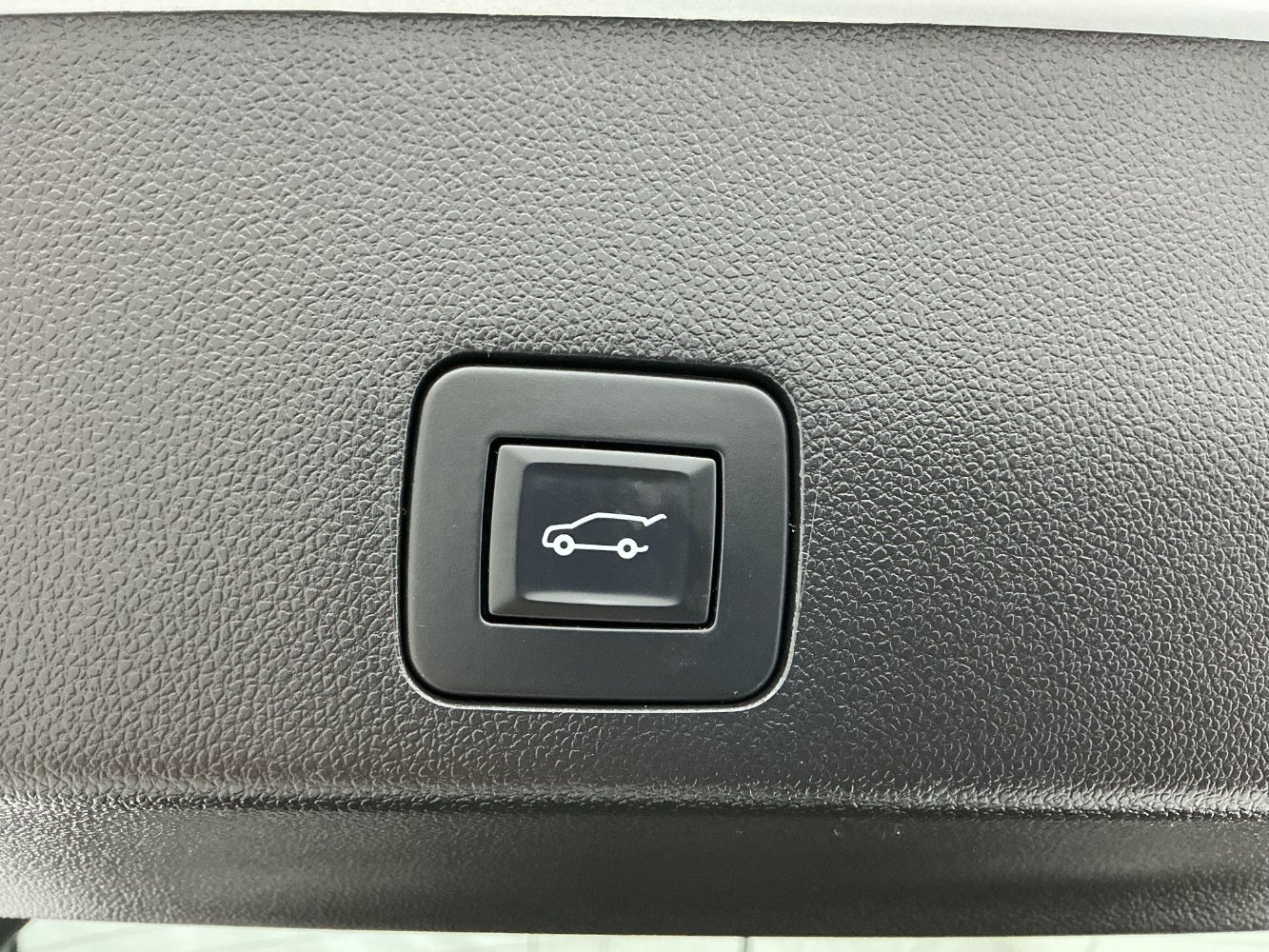Used 2021 Buick Encore GX Select FWD image 44