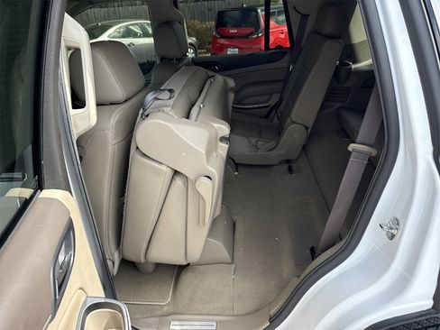 Used 2020 GMC Yukon SLT w/ Open Road Package image 12