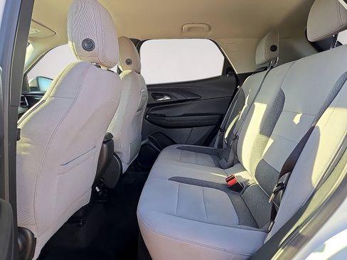 Used 2025 Chevrolet TrailBlazer LS w/ LS Convenience Package FWD image 14