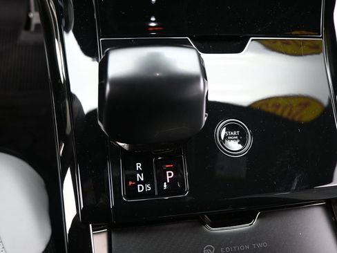 Used 2025 Land Rover Range Rover Sport SV Edition Two image 39