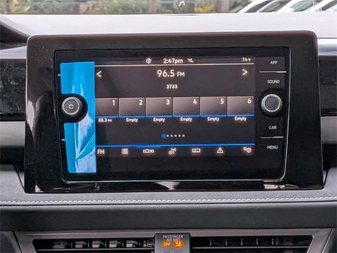 New 2026 Volkswagen Taos SE image 17